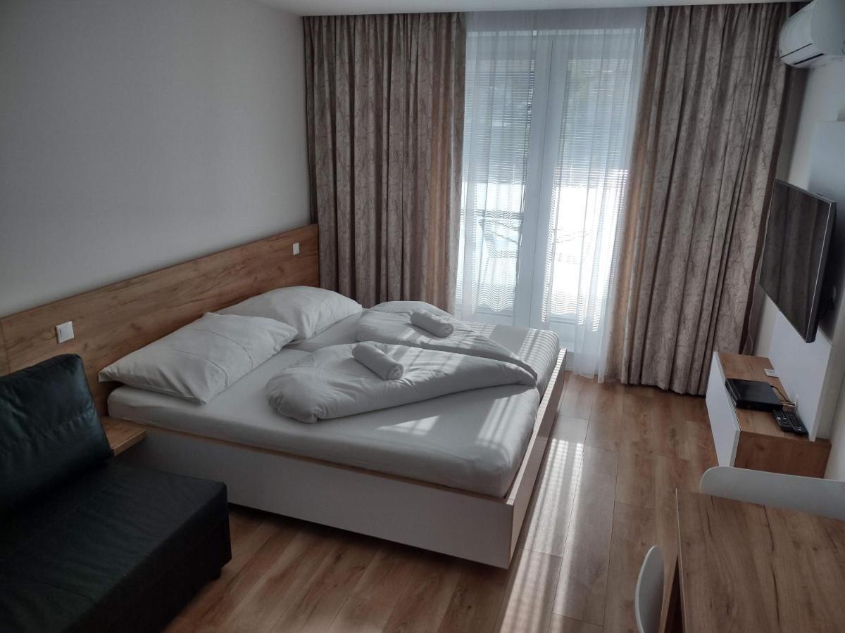 Apartman Kyjev Podhájska Extérieur photo