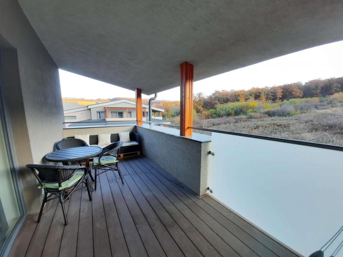 Apartman Kyjev Podhájska Extérieur photo