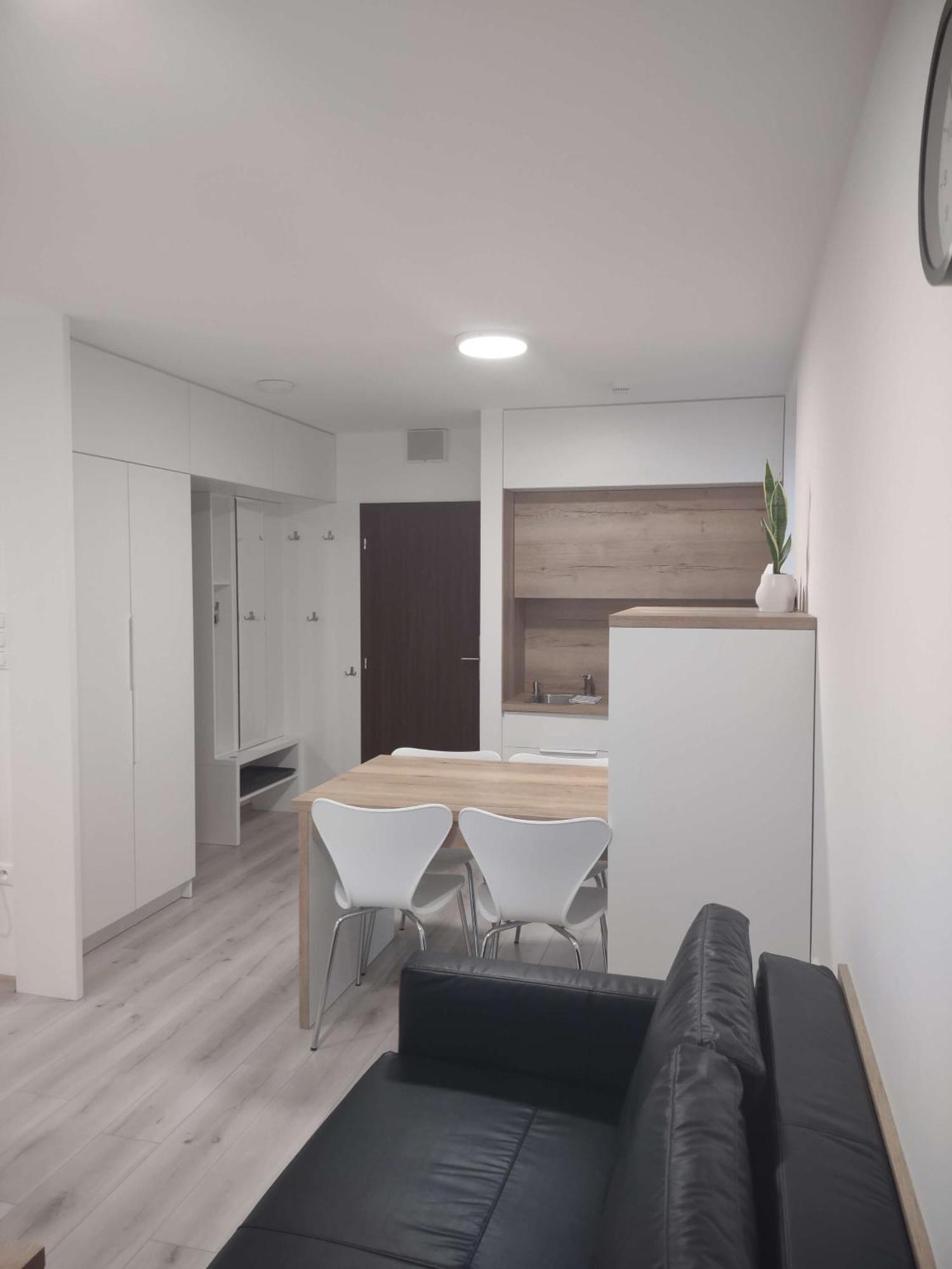 Apartman Kyjev Podhájska Extérieur photo